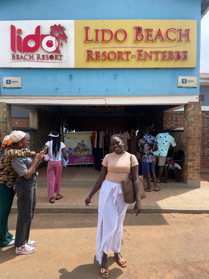 St. Luke’s Chapel Youth Ministry Holds Joyful “Church at the Beach” Outreach